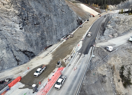 iN VIDEO: Final phase of highway construction in Kicking Horse Canyon nears end