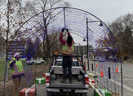 Penticton unveiling huge holiday light tunnel