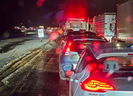 More snow expected on Coquihalla, highway traffic stalled