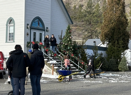 Christmas trees in March? Peachland ready for filming of new Hallmark movie