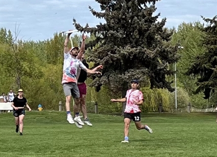 Hundreds competed in ultimate frisbee tournament in Kelowna