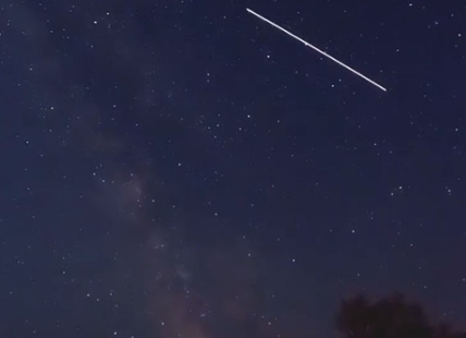 iN VIDEO: Kamloops photographer captures timelapse video of meteor shower, stars and milky way