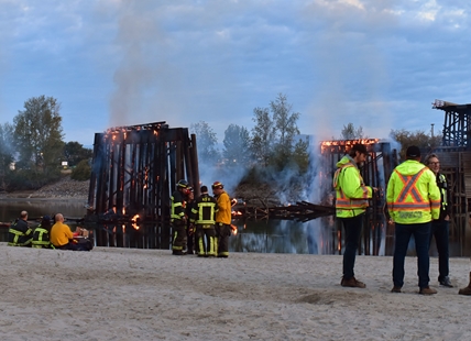 Second Kamloops bridge fire destroys three spans