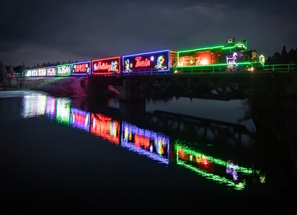 iN PHOTOS: Dazzling CPCK Holiday Train rolls west to Kamloops