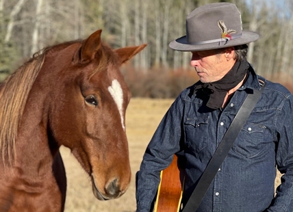 Barney Bentall playing barn dance at Armstrong's Caravan Farm Theatre