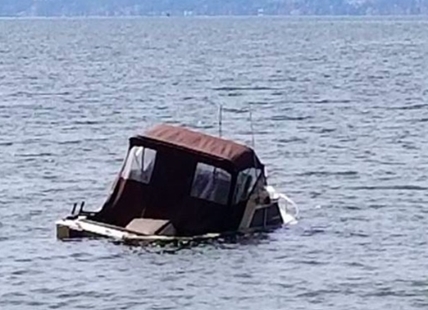 Kelowna boaters facing salvage costs as city removes sunken boats