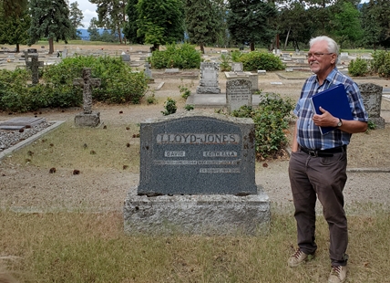 Kelowna looking for owners of vacant burial plots in city cemetery