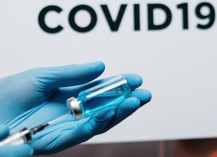 New COVID cases counts decline in B.C. while hospitalizations are up