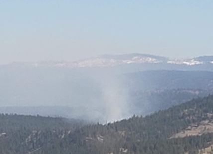 B.C. Wildfire crews dealing with blaze outside Kamloops
