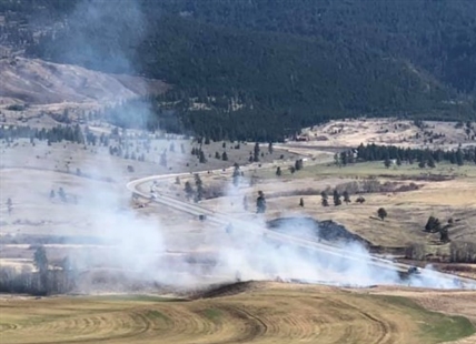 Grassfire sparked off Coquihalla in Merritt