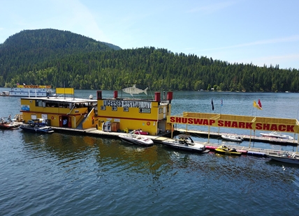 Shuswap's only floating bar and restaurant sold to new owners