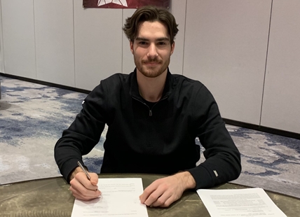 Kamloops Blazers goalie signs with New York Rangers