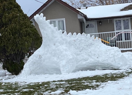 Osoyoos resident gets creative with all the snow in their yard