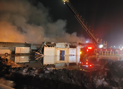 Fire destroys several business on Highway 97 in Kelowna