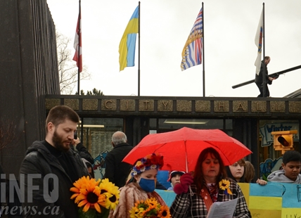 Vernon City Hall flies Ukrainian flag