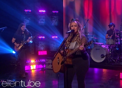 Country artist sports Kamloops-built guitar on The Ellen Show