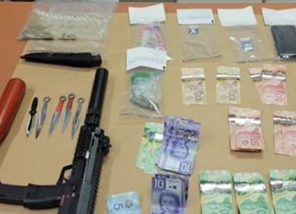 Stop check leads to drugs, weapons seizure in Kamloops