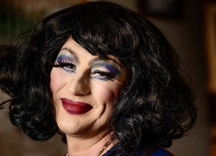 Drag queens take on Okanagan real estate market for first time buyers