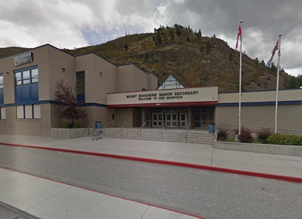 'Quiet Friday': Low attendance at West Kelowna high school due to shooting threat