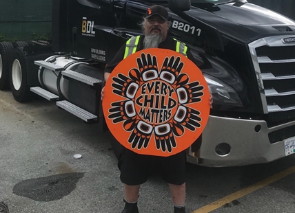 Lower Mainland Sixties Scoop survivor bringing his knowledge to Kamloops convoy