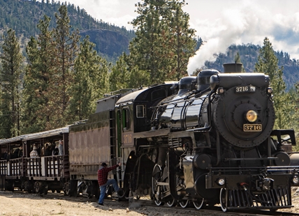 iN VIDEO: Steam train whistles, huffs and puffs on trestle bridge in Summerland