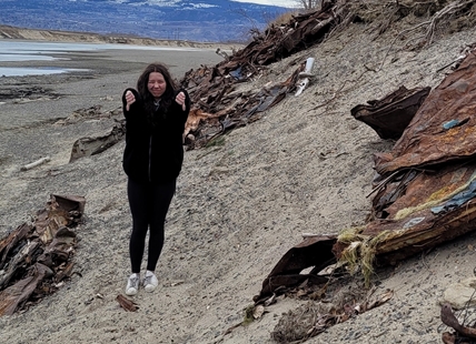 Kamloops teen on mission to remove rusty cars, metal parts from shoreline