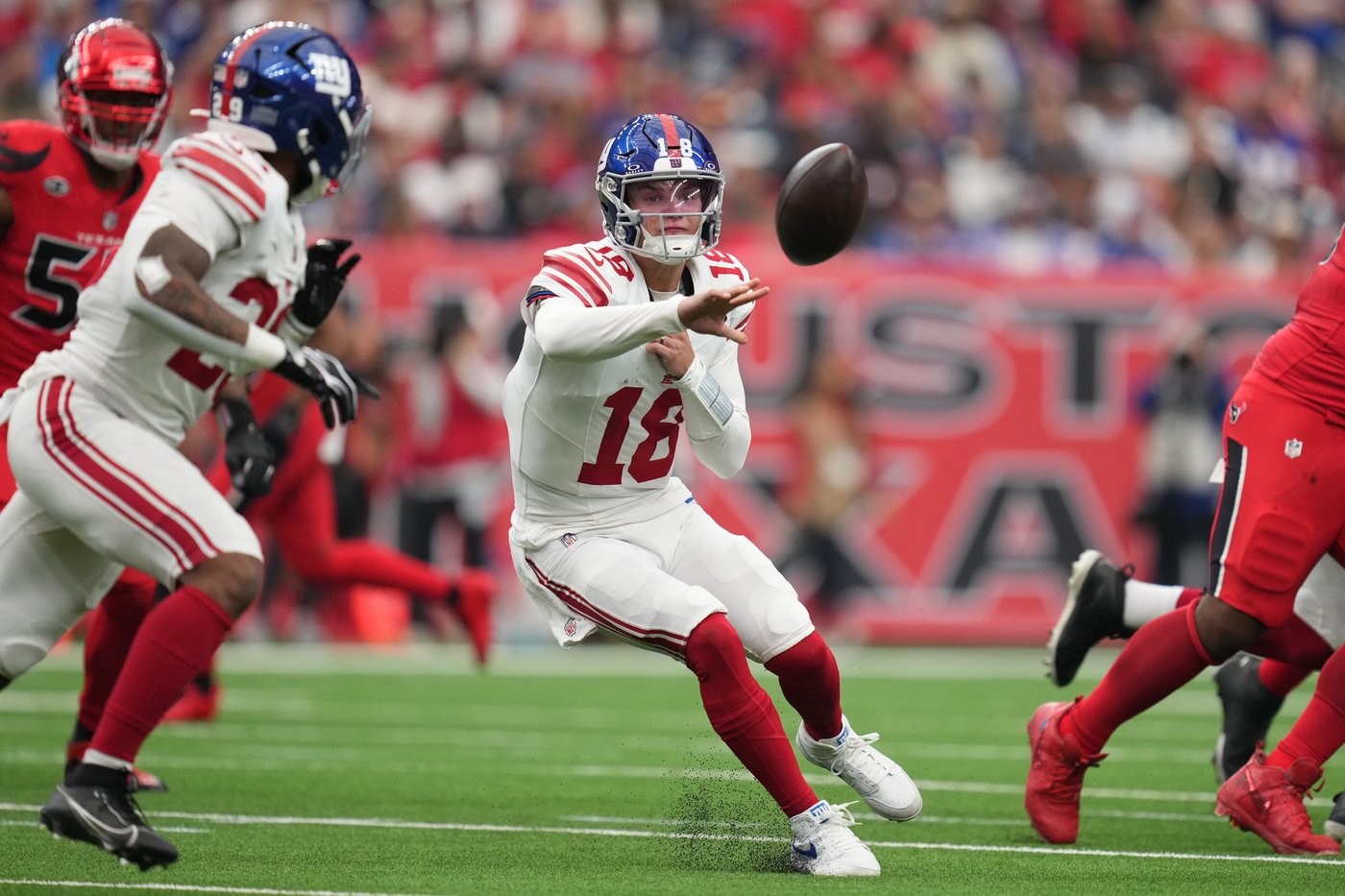 J.J. McCarthy validates the Giants' decision to make a quarterback change so soon