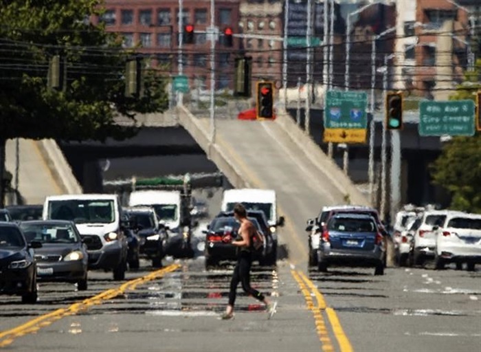 Seattle hits record high amid Pacific Northwest heat wave iNFOnews