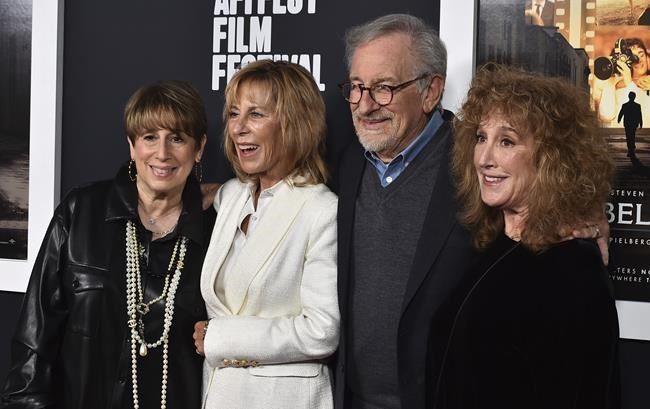 Review: In 'The Fabelmans,' Spielberg looks back in vanity, iNFOnews