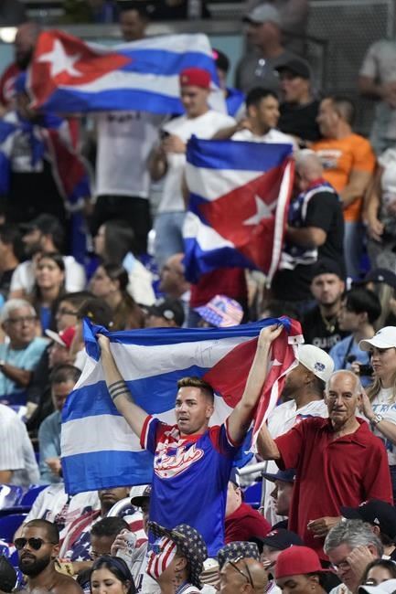 Rays' Randy Arozarena joins Cuban players in showing support for homeland