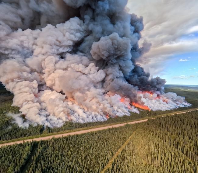 Tackling B.C.'s largest ever wildfire means letting some of it burn, province says | iNFOnews - Vimarsana News