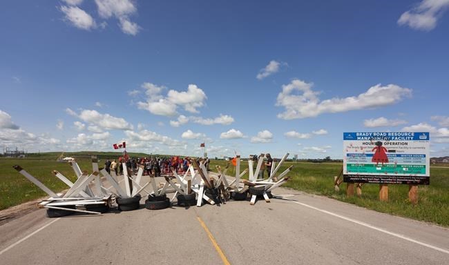 Blockade continues at Winnipeg landfill after deadline passes | iNFOnews | Thompson-Okanagan's News Source - Vimarsana News