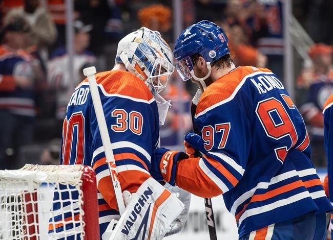 Calvin Pickard to start in net for Oilers in Game 5 vs. Canucks | iNFOnews | Thompson-Okanagan's News Source - Vimarsana News
