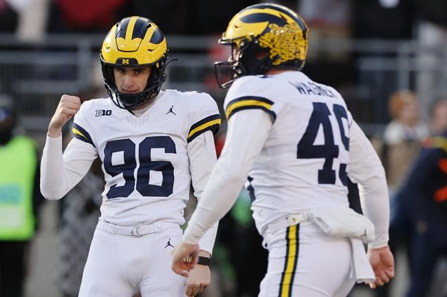 Michigan Upsets No. 2 Ohio State 13-10 For Wolverines' 4th Straight Win ...