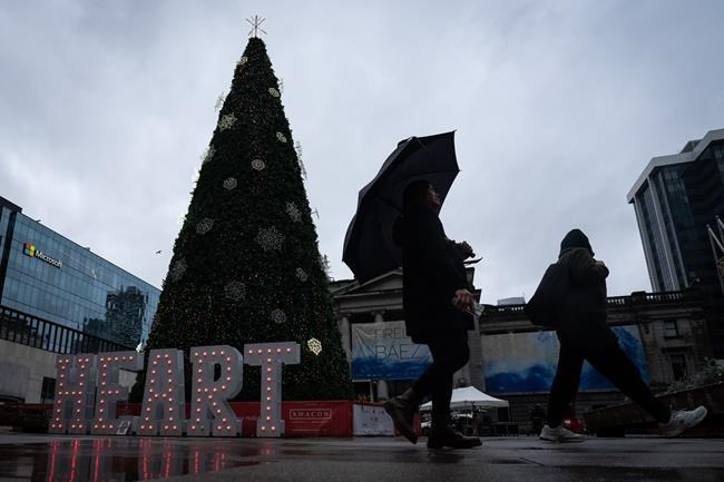 Strong Winds And Heavy Rain Continue In B.C.'s South Coast On Boxing ...