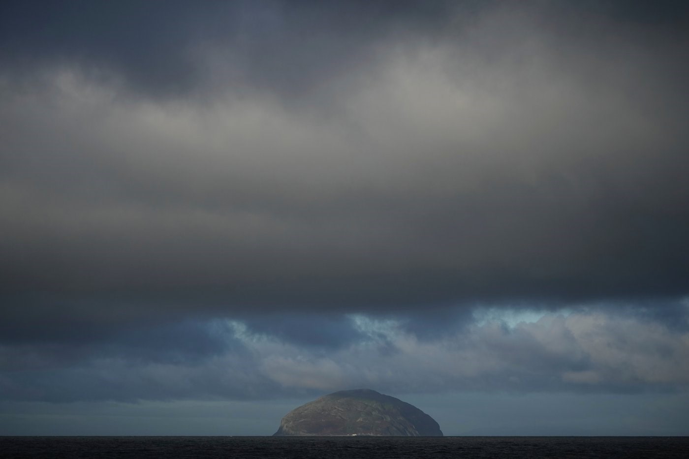Paire De Pierres à Curling En Granit Ailsa Craig 'Blue Hone' – Circa 1900 – État Neuf
