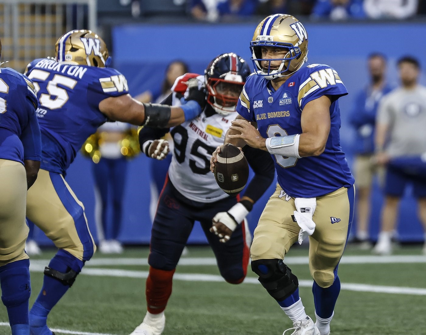 Blue Bombers put an end to Alouettes' seven-game win streak with 44-28 beatdown