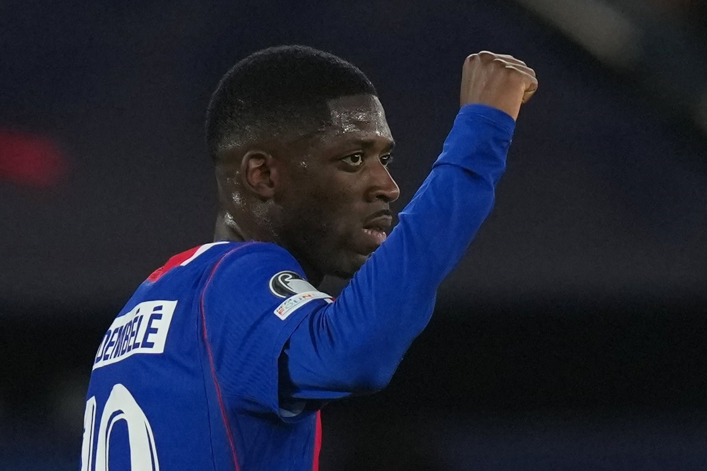 Dembélé roars back to form with 2 first-half goals and an assist against Slovan in Champions League