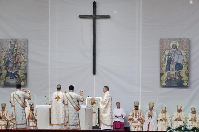 Pope apologizes for history of discrimination against Roma