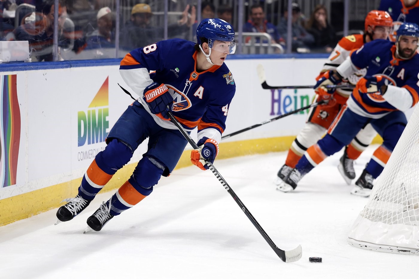 'Unflappable guy': Matthew Schaefer off to strong sophomore start for Islanders