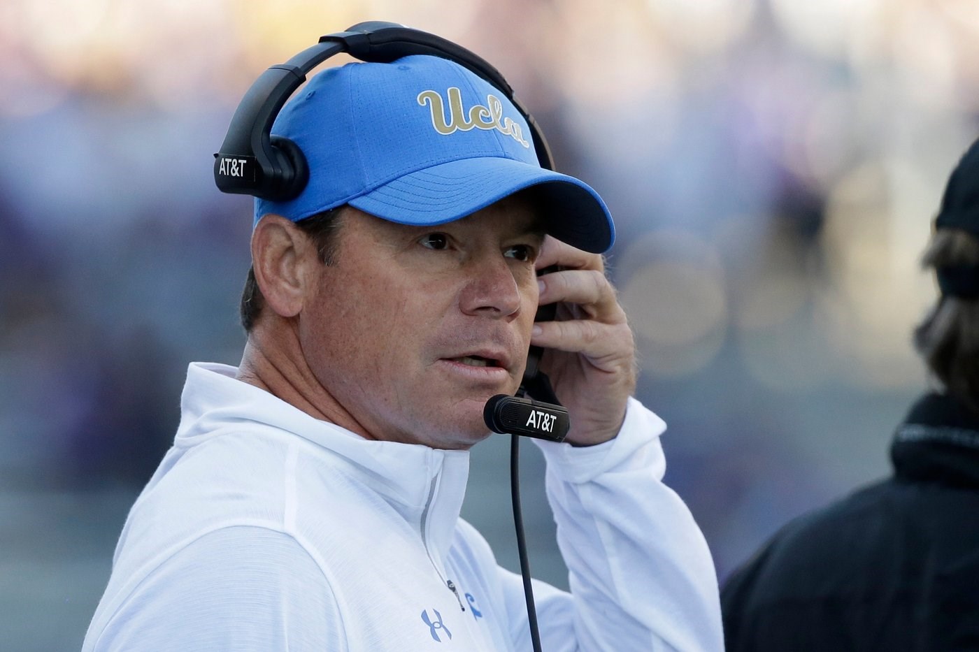Pac-12 returns to the football field with 8 teams following years of uncertainty