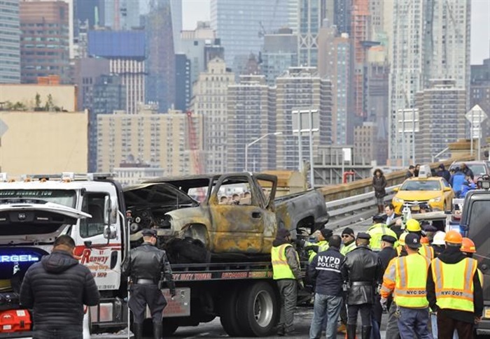 The Latest: Police ID victim in fiery Brooklyn Bridge ...