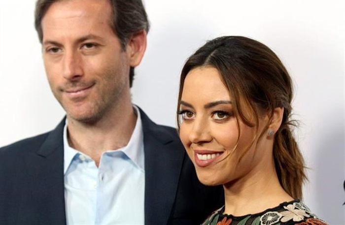 Aubrey Plaza marries longtime boyfriend director Jeff ...