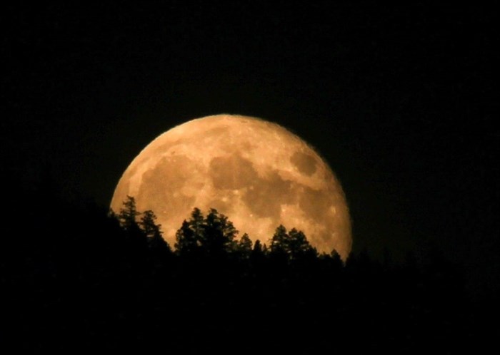 Kamloops resident Kevin Palmer snapped this photo of the full Hunter's Moon rising. 