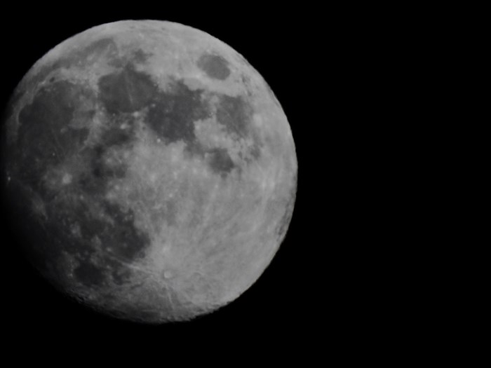 The Full Cold moon over Kamloops, seen through professional camera equipment. 