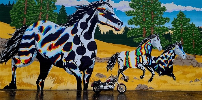 This mural is found on Harvey Avenue in Kelowna. 