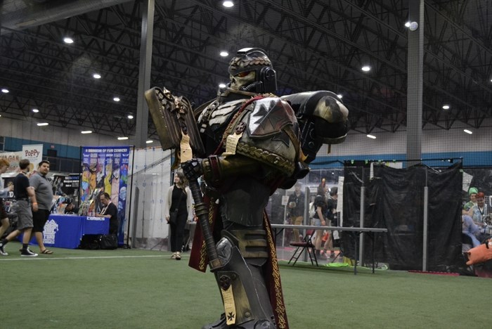 Cosplayer Draco Mac in a full suit of armour. 
