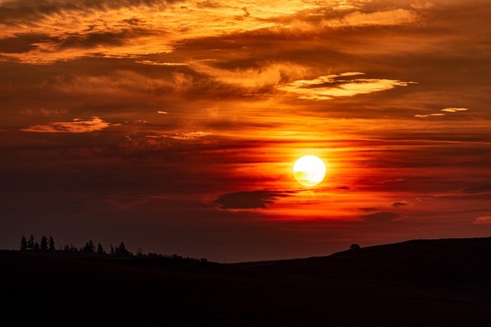 A Kamloops sunset lights up the sky. 