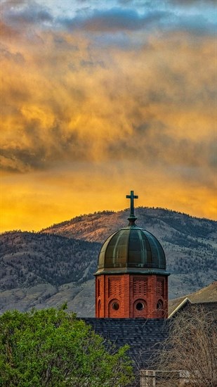 This is the Sacred Heart Cathedral on Nicola St Kamloops. 