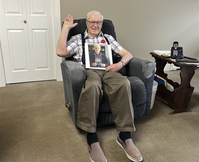 Kamloops D-Day veteran, 104, reflects on wars past and present